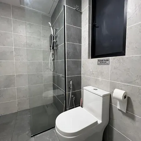 Fasha Homestay Putrajaya With Free Wifi 5Minutes To Picc Exterior photo