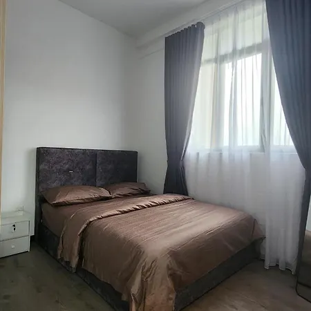 Fasha Homestay Putrajaya With Free Wifi 5Minutes To Picc Exterior photo